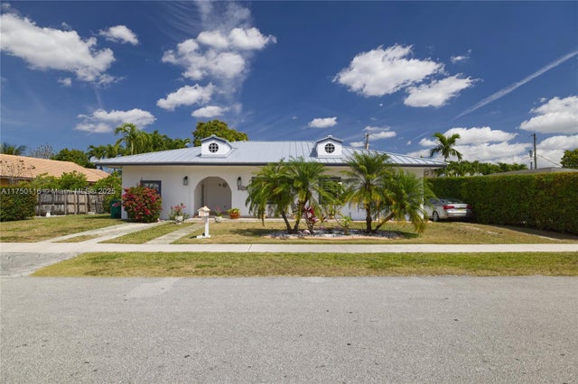 2 of 44 - 10745 Westwood Lake Dr, Miami, FL