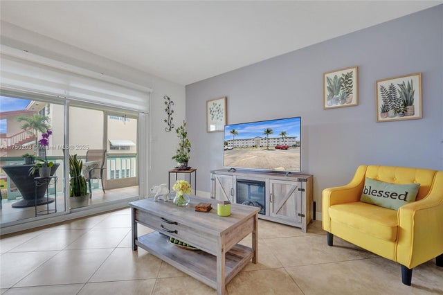 1 of 75 - 5300 Washington St I203, Hollywood, FL