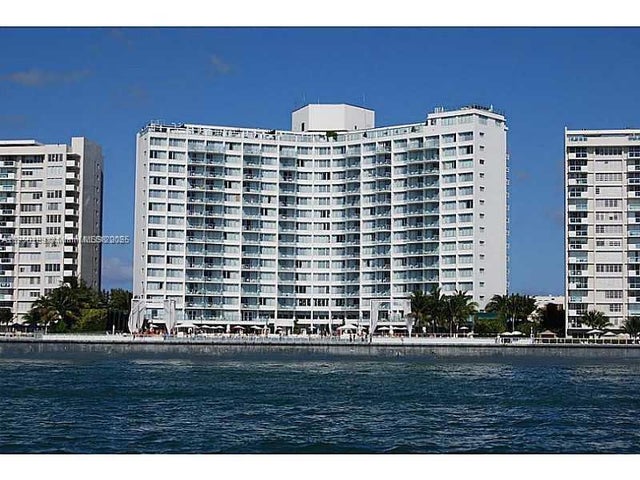2 of 17 - 1100 West Ave 916, Miami Beach, FL