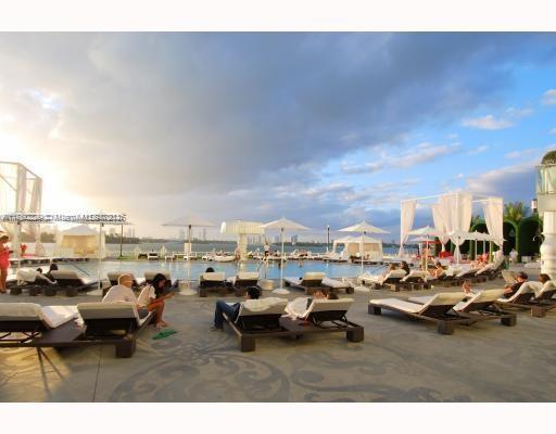 4 of 17 - 1100 West Ave 916, Miami Beach, FL