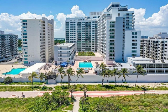 3 of 39 - 5401 Collins Ave 628, Miami Beach, FL