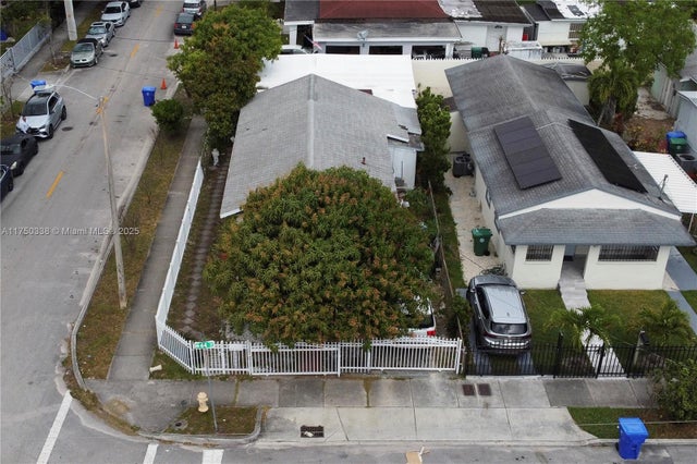 3 of 8 - 93 Nw 44th St, Miami, FL