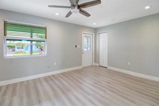 4 of 23 - 19930 Coral Sea Rd, Cutler Bay, FL