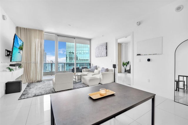 3 of 26 - 200 Biscayne Boulevard Way 4910, Miami, FL