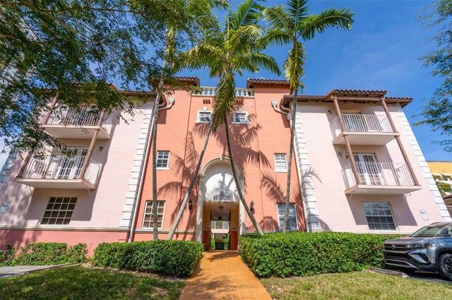 2 of 35 - 29 Santillane Ave 7, Coral Gables, FL