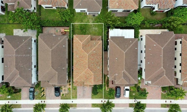 3 of 53 - 9776 W 34th Ave, Hialeah, FL