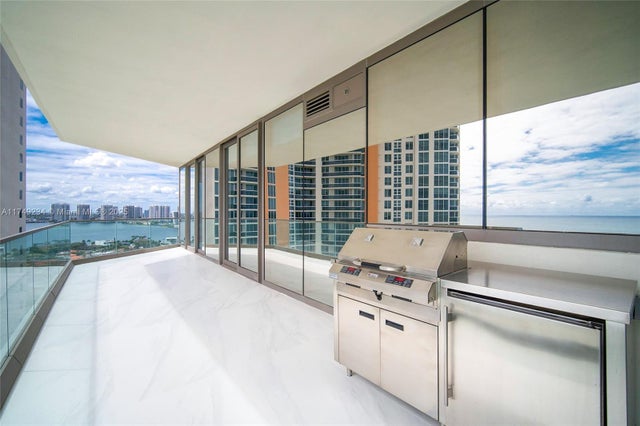 4 of 20 - 18975 Collins Ave 1604, Sunny Isles Beach, FL