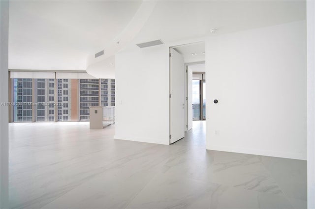 5 of 20 - 18975 Collins Ave 1604, Sunny Isles Beach, FL