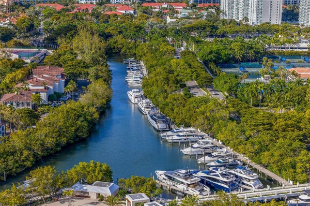 4 of 32 - 2000 Island Blvd 3010, Aventura, FL
