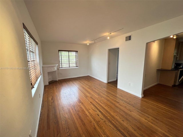 4 of 37 - 1535 Meridian Ave 3, Miami Beach, FL