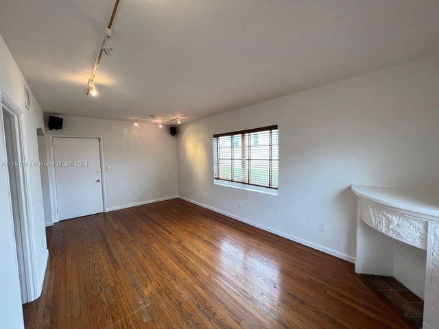 5 of 37 - 1535 Meridian Ave 3, Miami Beach, FL