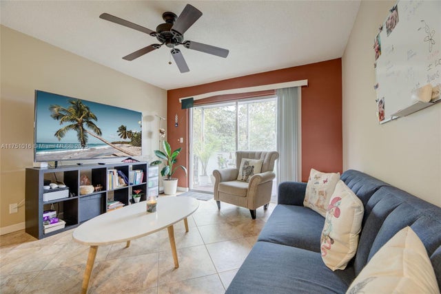 2 of 20 - 1400 Tallwood Ave 303, Hollywood, FL