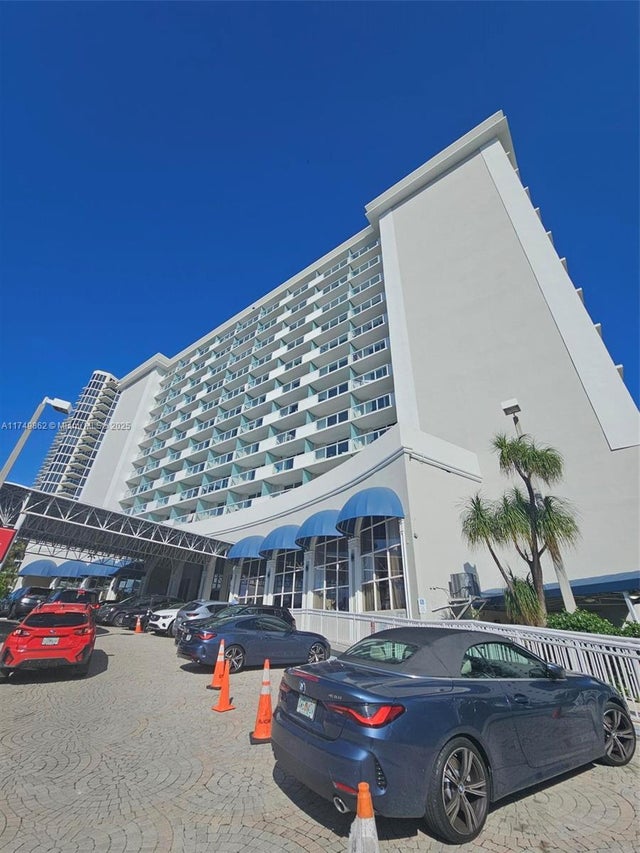 1 of 31 - 19201 Collins Ave 349, Sunny Isles Beach, FL
