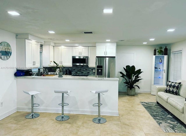 4 of 15 - 5920 Sw 116th Ave, Miami, FL