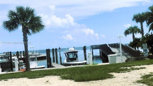 1 of 19 - 94825 Overseas Hwy #284, Key Largo, FL