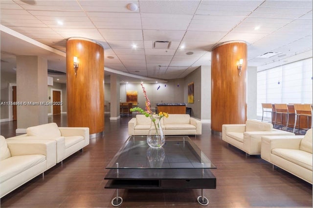 5 of 33 - 3001 S Ocean Dr 1001, Hollywood, FL