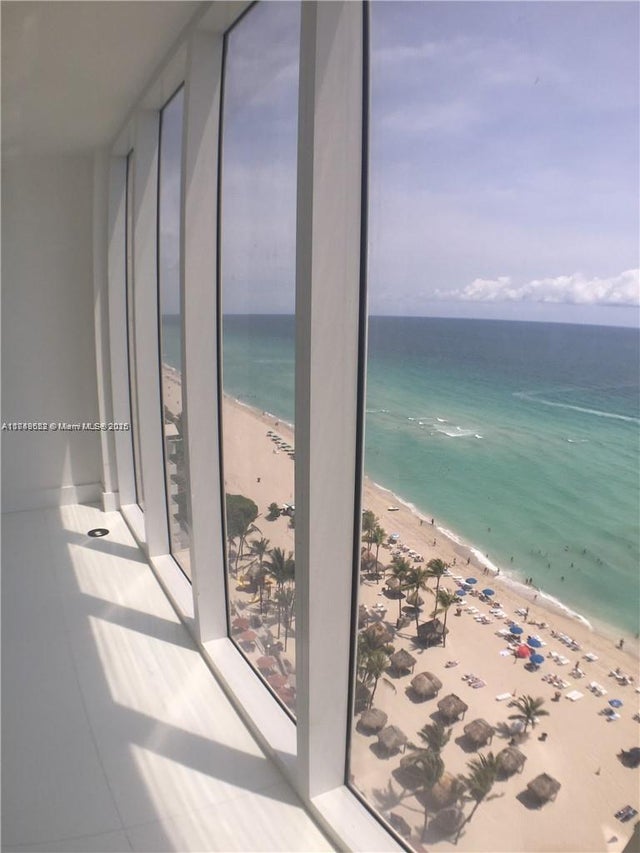4 of 27 - 16699 Collins Avenue 1702, Sunny Isles Beach, FL