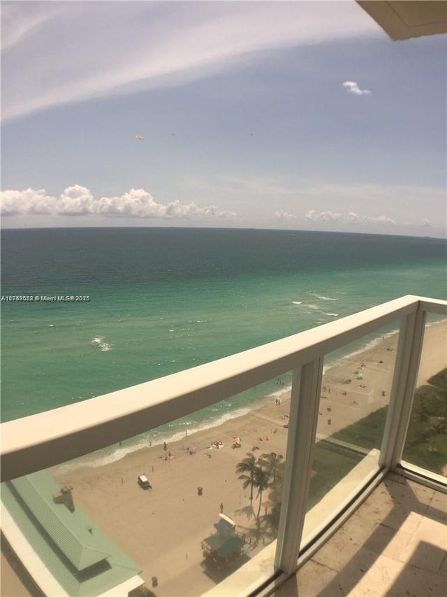 5 of 27 - 16699 Collins Avenue 1702, Sunny Isles Beach, FL