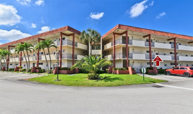2 of 44 - 411 S Hollybrook Dr 205, Pembroke Pines, FL