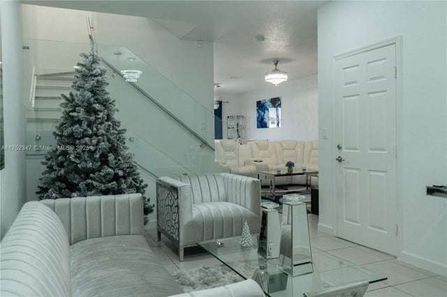 2 of 18 - 11611 Sw 253rd St 11611, Homestead, FL