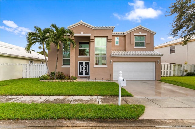 1 of 30 - 1071 Sw 101st Ter, Pembroke Pines, FL
