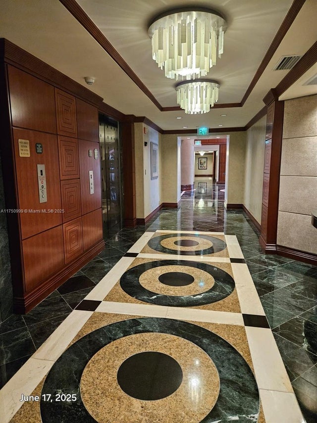 3 of 40 - 21050 Point Pl 501, Aventura, FL