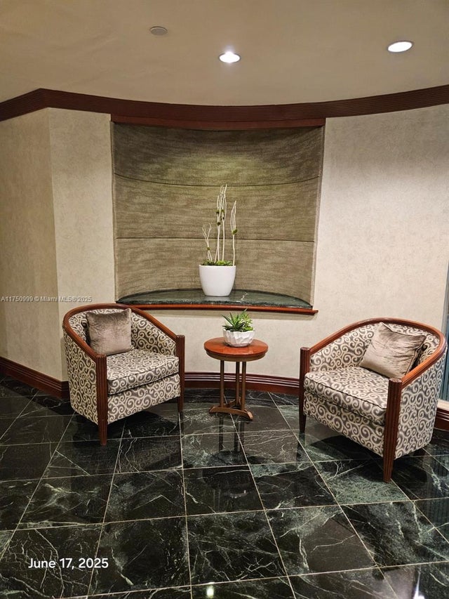 4 of 40 - 21050 Point Pl 501, Aventura, FL