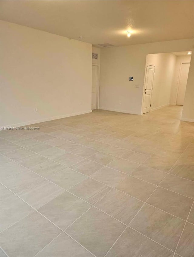 4 of 16 - 1695 Se 6th St, Homestead, FL