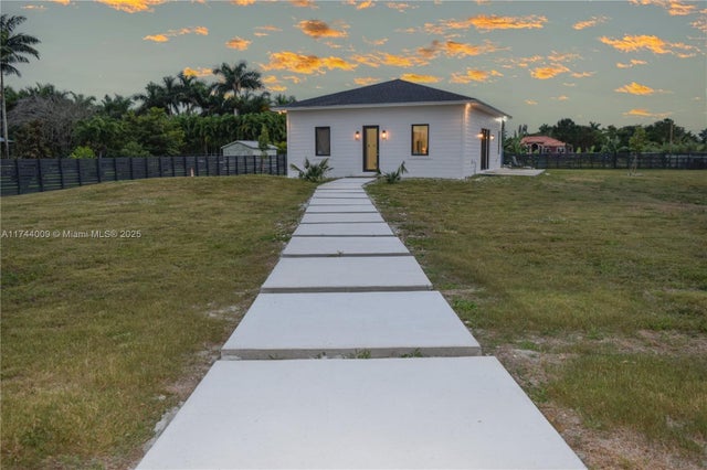 1 of 23 - 19620 Sw 206 Street, Miami, FL