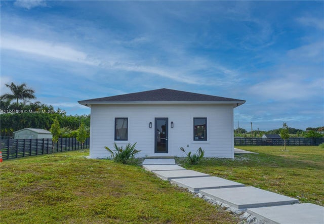 4 of 23 - 19620 Sw 206 Street, Miami, FL
