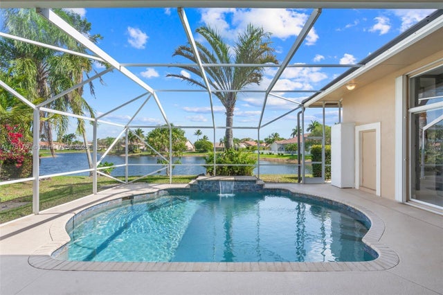 3 of 64 - 5135 Kensington Cir, Coral Springs, FL