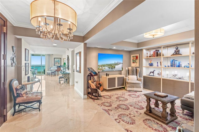 3 of 43 - 20201 E Country Club Dr 2708, Aventura, FL