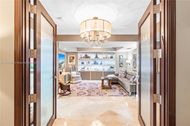 4 of 43 - 20201 E Country Club Dr 2708, Aventura, FL