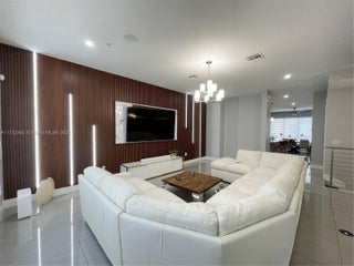 Photo of Listing #A11752462