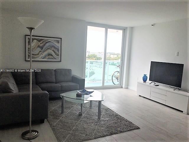 2 of 20 - 1035 West Ave 708, Miami Beach, FL