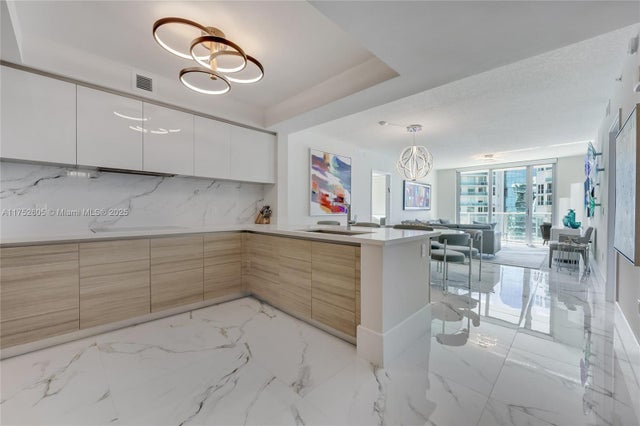 3 of 30 - 300 Sunny Isles Blvd 4-2204, Sunny Isles Beach, FL