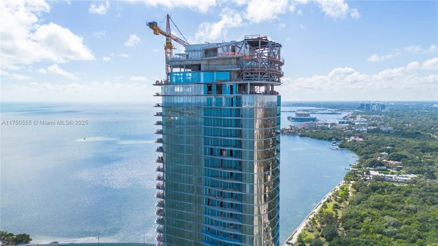3 of 27 - 175 Se 25 Rd 3902, Miami, FL