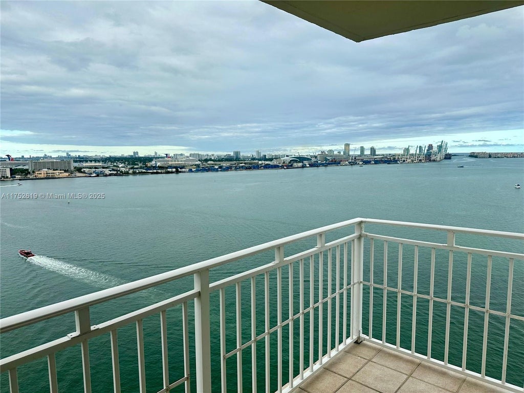 770 Claughton Island Dr Ph-15, Miami
