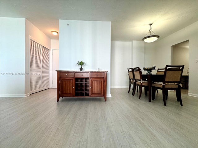 4 of 41 - 3001 S Ocean Dr 645, Hollywood, FL