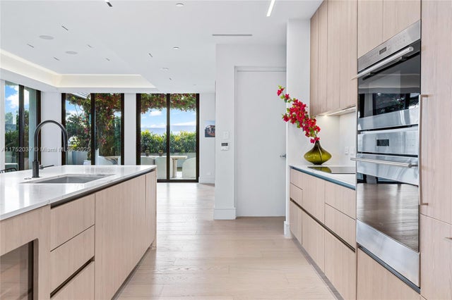 5 of 72 - 275 Giralda Ave Ph, Coral Gables, FL