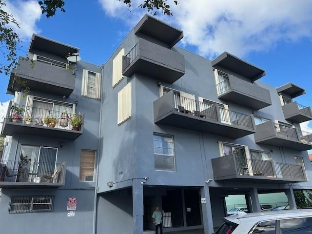 1 of 9 - 6580 W Flagler St 202, Miami, FL