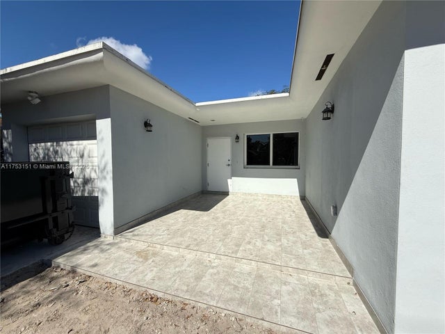 1 of 25 - 1361 Nw 29th Ter, Miami, FL