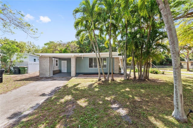 3 of 33 - 12955 Ne 11th Ave, North Miami, FL
