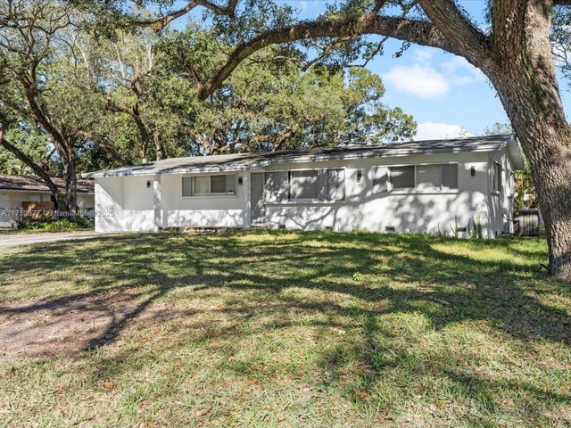 1 of 26 - 4121 Sw 54th Ct, Dania Beach, FL