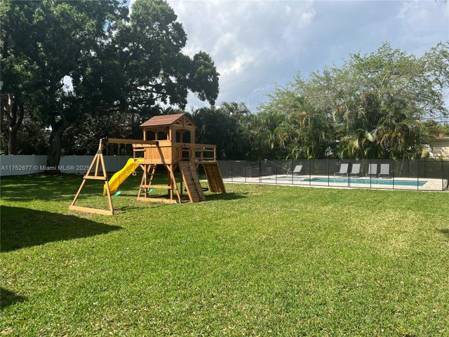 3 of 26 - 4121 Sw 54th Ct, Dania Beach, FL