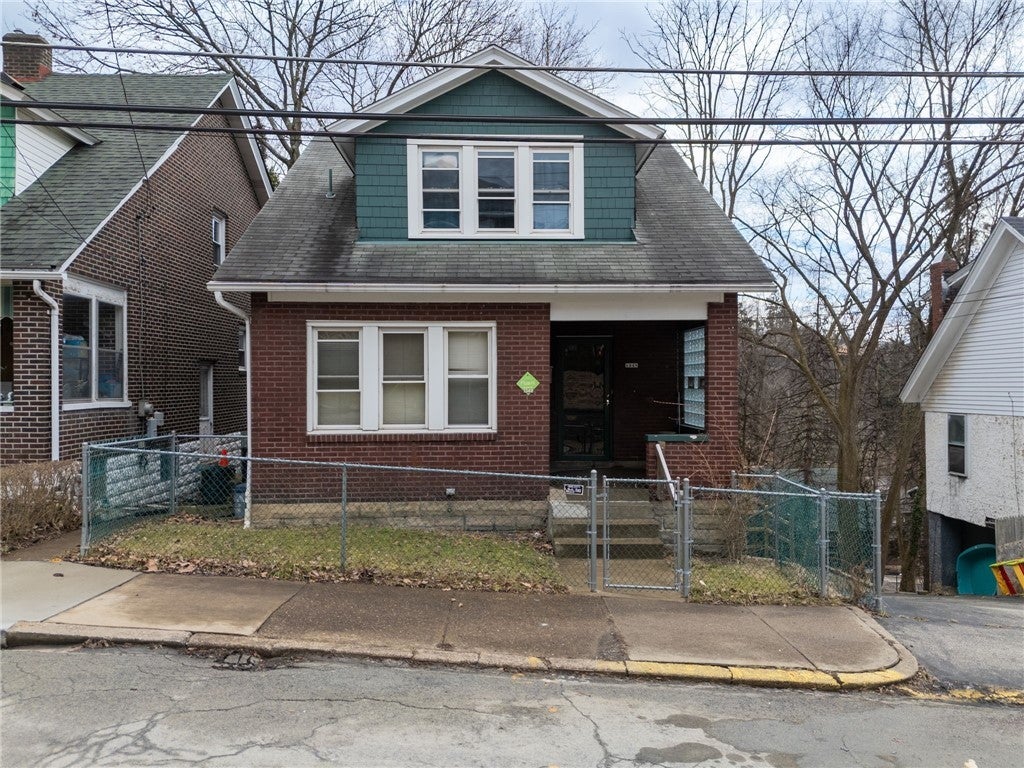 1348 Woodlawn Avenue, Wilkinsburg