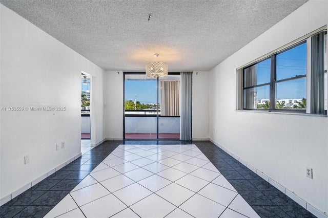 5 of 26 - 7300 Wayne Ave 317, Miami Beach, FL