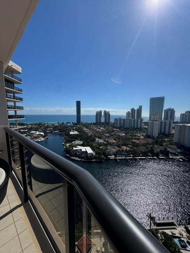 2 of 21 - 19667 Turnberry Way 25 B, Aventura, FL