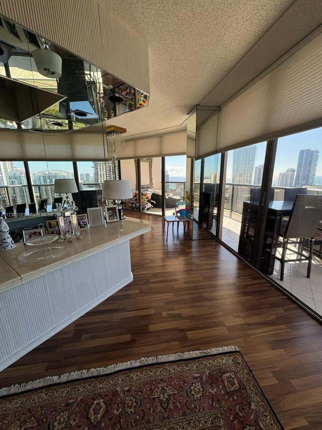 5 of 21 - 19667 Turnberry Way 25 B, Aventura, FL