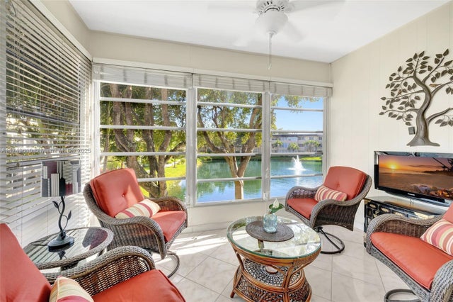 1 of 34 - 5002 Nw 35th St 210, Lauderdale Lakes, FL